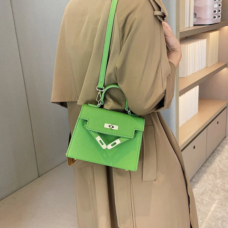 Carine | Elegant Axelväska – Modern Stil Och Praktik