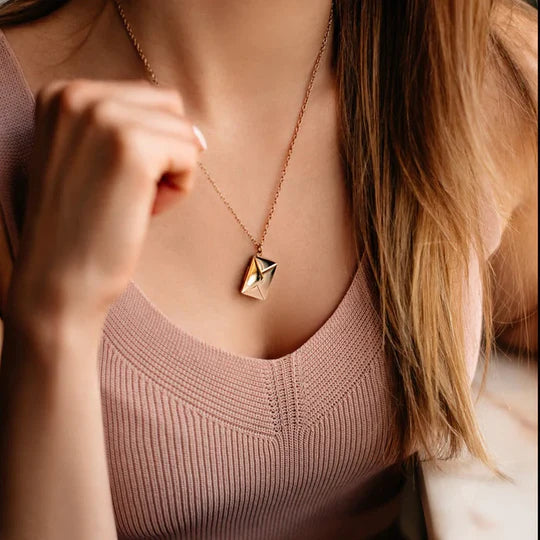 Léna | Secret Letter Jewel – Necklace or Keychain