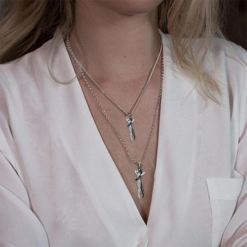 Lilou | Minimalist Intertwined Silhouettes Necklace