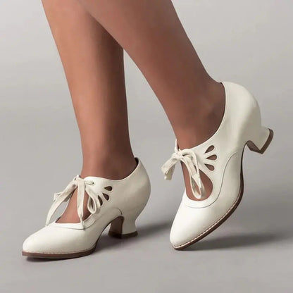 Margaux | Pantofi cu Toc Mic – Atitudine Vintage pentru un Aspect Unic 