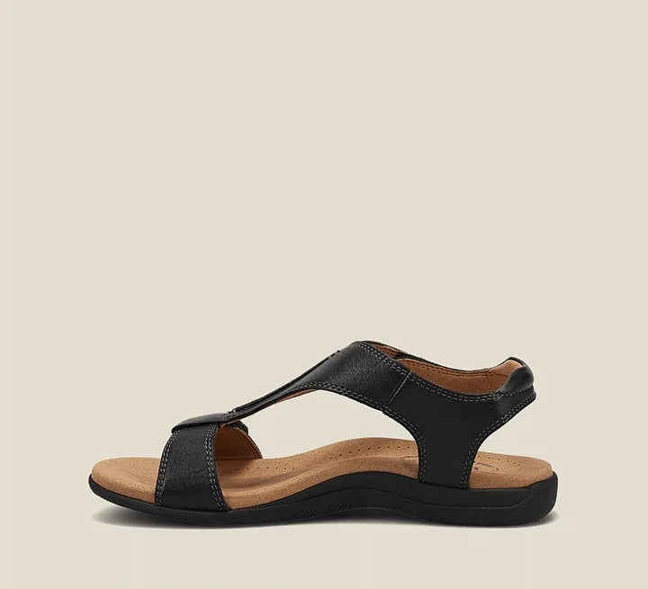 Céline | Sandaler för sommaren – Justerbara och ultra bekväma 