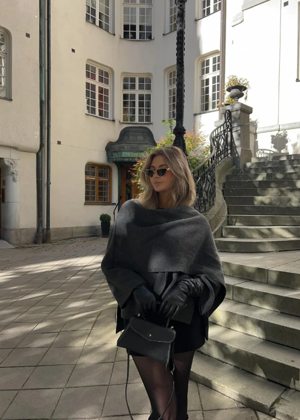 Fernande | Mantou Capă De Luxe – Eleganță Atemporală și Rafinat 