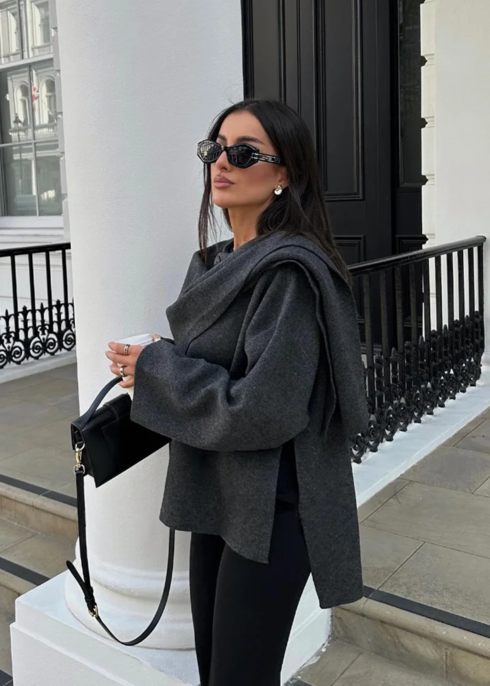 Fernande | Mantou Capă De Luxe – Eleganță Atemporală și Rafinat 