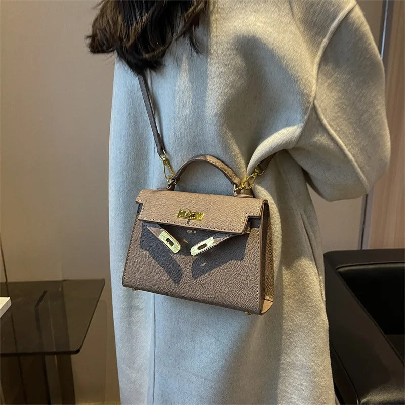 Carine | Elegant Axelväska – Modern Stil Och Praktik 