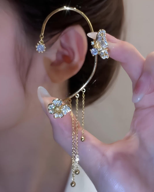 アレクサンドラ | 蝶のきらめく花のイヤリング 